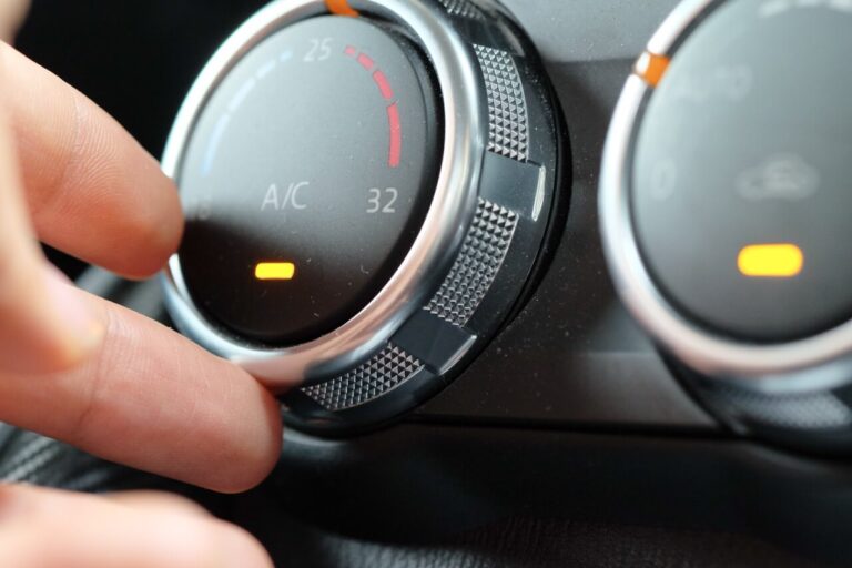 Serwis i napełnianie klimatyzacji TireFix